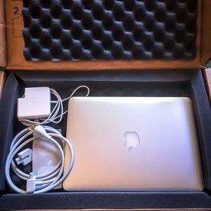 Apple MacBook Pro 13.3” Retina